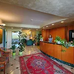 מלון Castello 3*