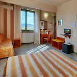Castello מלון 3*