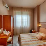 מלון Castello 3*