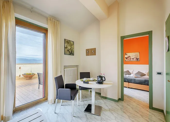 Castello Hotel 3*